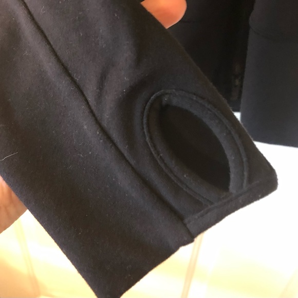 Lululemon Stride Jacket EUC Black in Size 6 - Picture 7 of 8